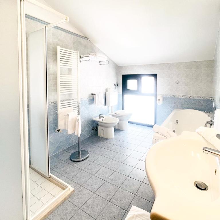 Hotel Bolognese - Camera Quadrupla Comfort - 1