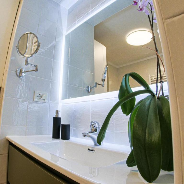 Vista mozzafiato su Piazza Unità Design vista unica comfort top e wifi veloce - Appartamento con 1 Camera da Letto - 33