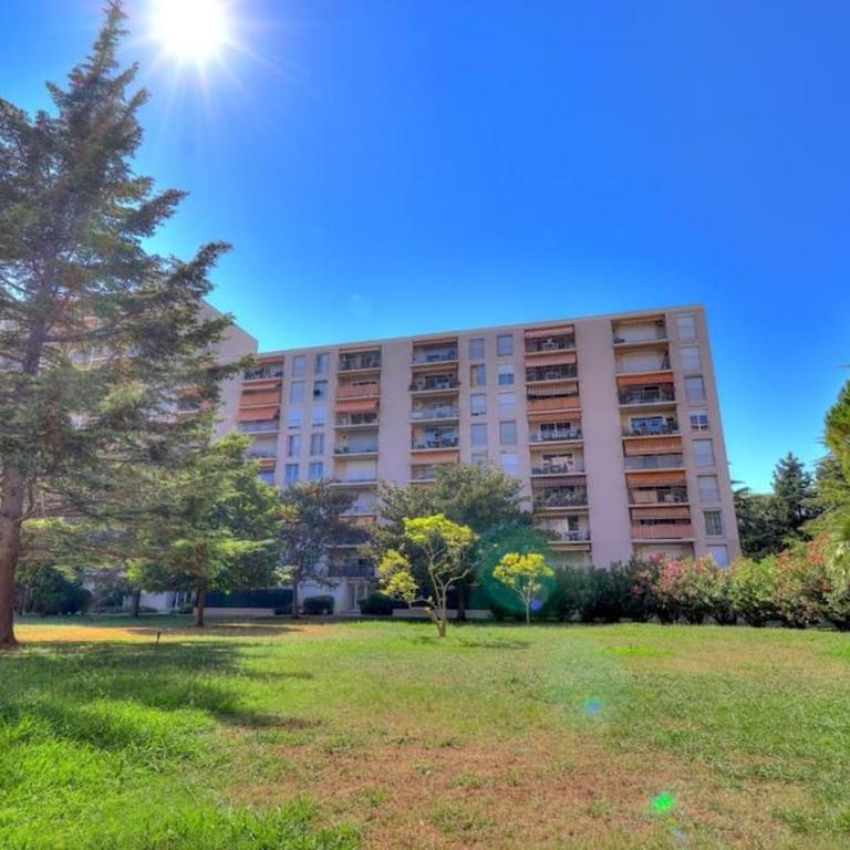 Charmant Studio rénové à Antibes, plage à 10 min à pied - One-Bedroom Apartment - 9