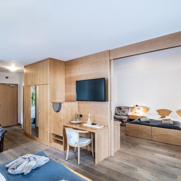 Sporthotel Zoll - Camera Quadrupla con Balcone - 1