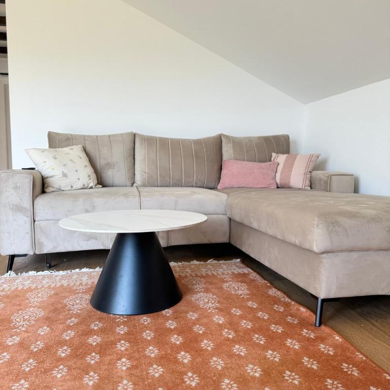 House on the hill - Apartment with City View - 33