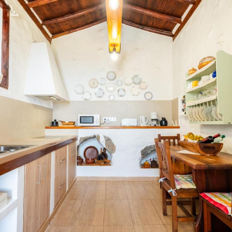 Casa Rural Tajona & Granero - Villa de 1 dormitorio - 8