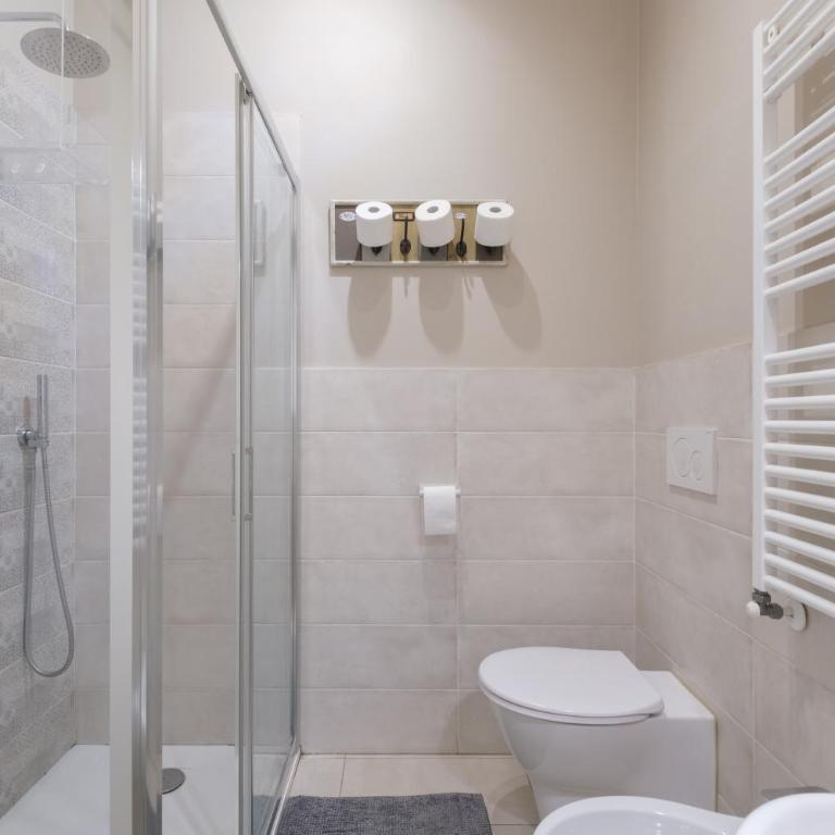 Bologna House Due Torri Apartment - Appartamento Deluxe - 12