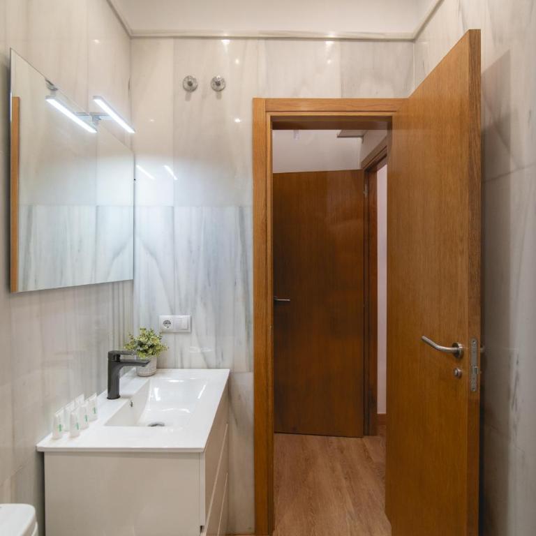 Estudio la Casa del Museo by SHS - One-Bedroom Apartment - 7