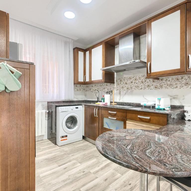 Vivienda turistica céntrica y con estilo en el encantador Barrio La Cruz - Apartamento de 3 dormitorios - 8