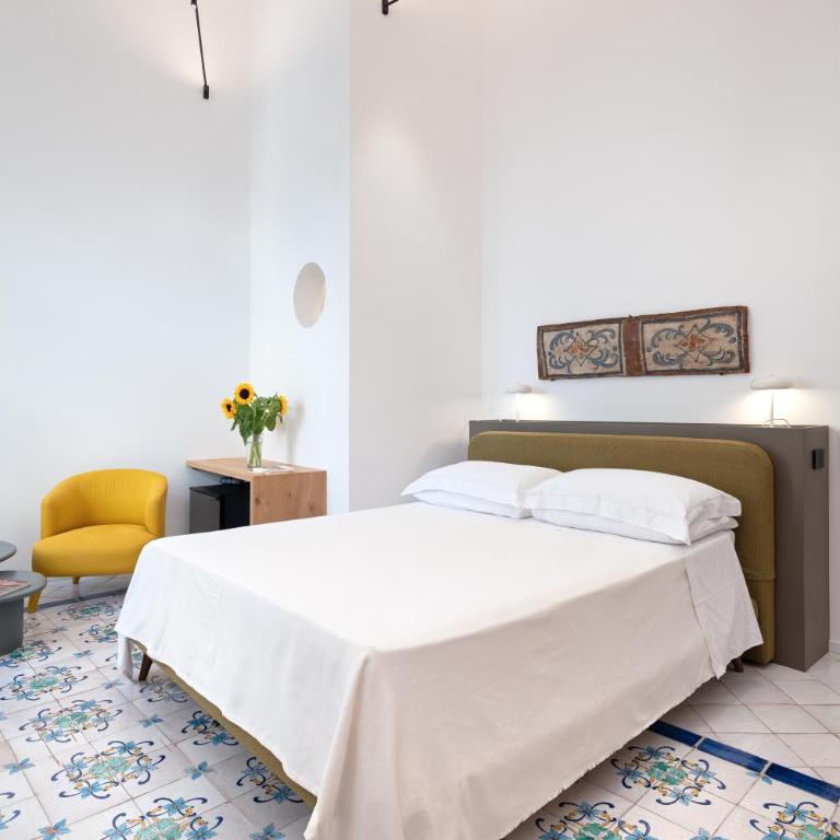 Piano Alloro - Double Room with Private Bathroom - 2