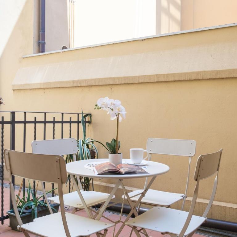 Bologna House Due Torri Apartment - Appartamento Deluxe - 41
