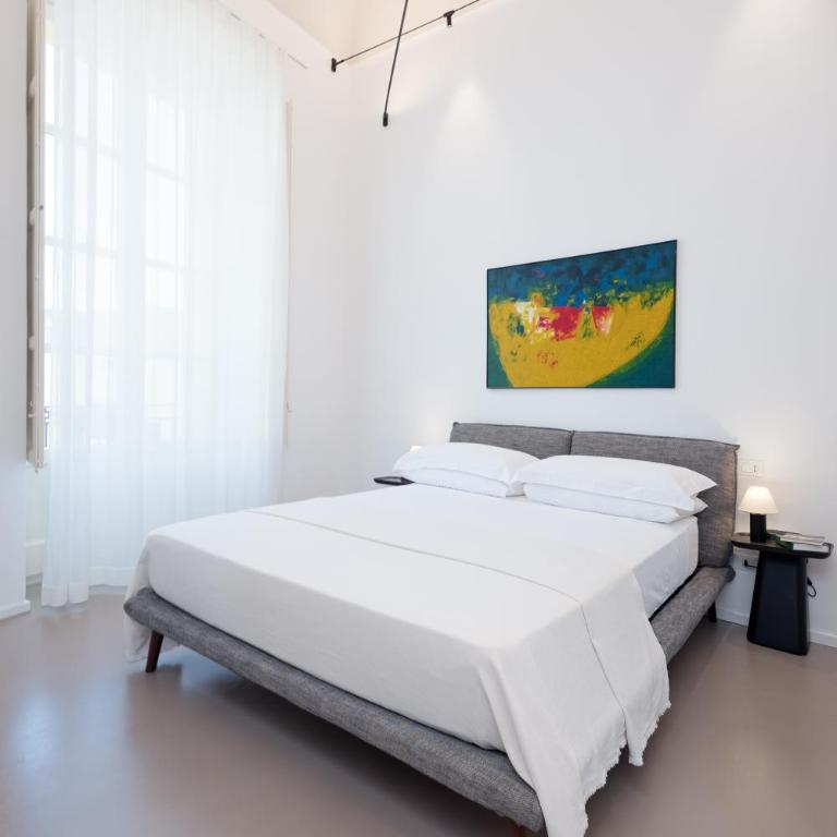 Piano Alloro - Deluxe Double Room with Bath - 1