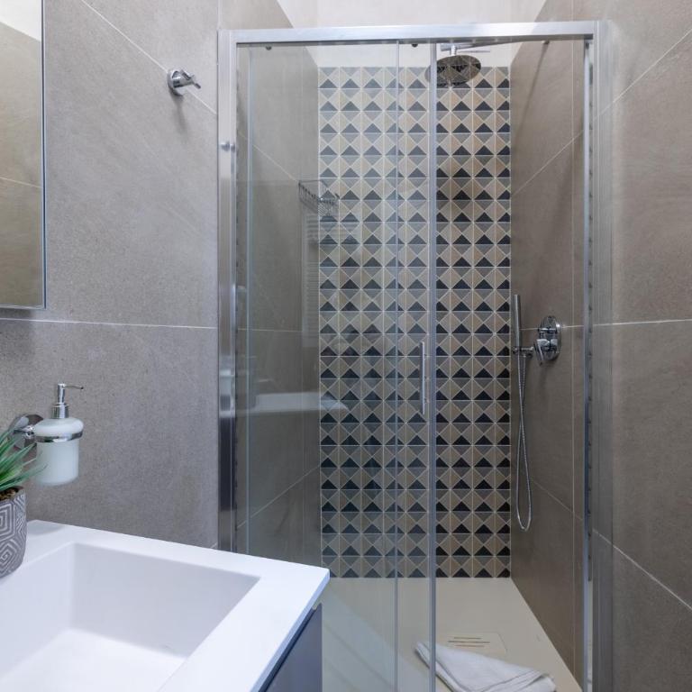 Angela luxury home,Premium Apartment for families - Premium Apartment mit 3 Schlafzimmern - 28
