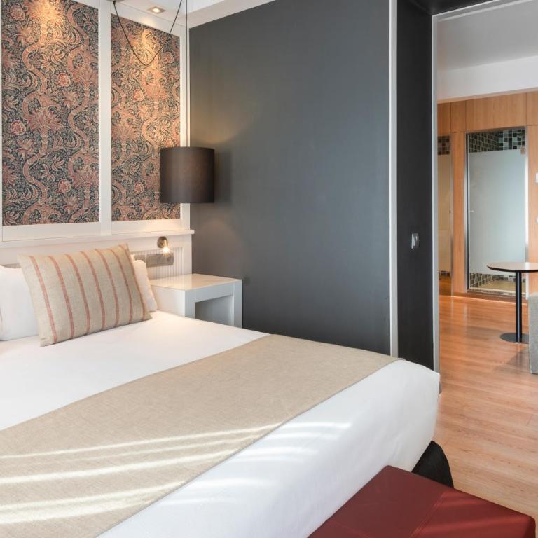 Catalonia Reina Victoria - Habitación Doble Superior con terraza - 7