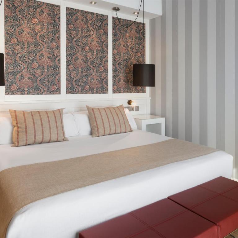 Catalonia Reina Victoria - Suite Junior Deluxe - 5