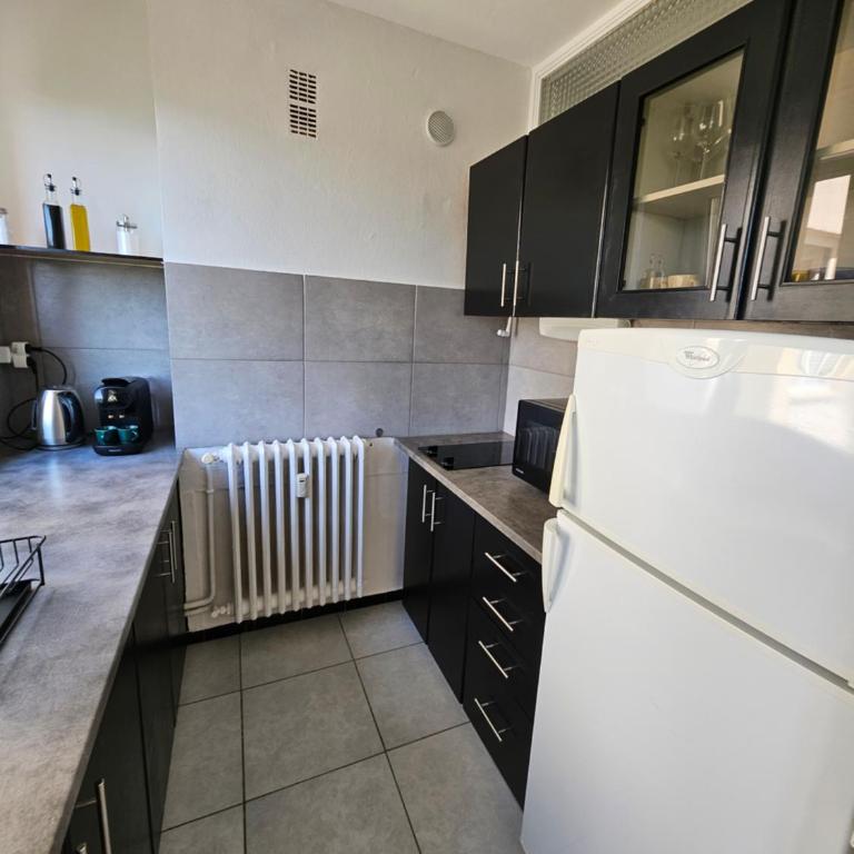 Studio La Belle Vue -Proche Hyper Centre-ville- - Appartement 1 Chambre - 4