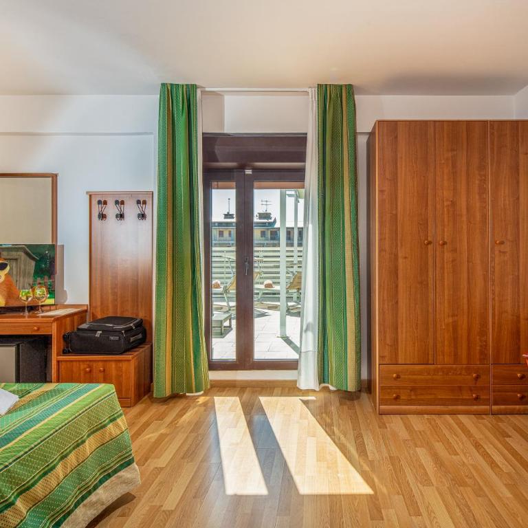 Hotel Bembo - Camera Tripla Comfort - 12