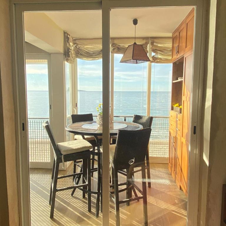 Primera línea Playa Poniente - Apartamento de 3 dormitorios - 4