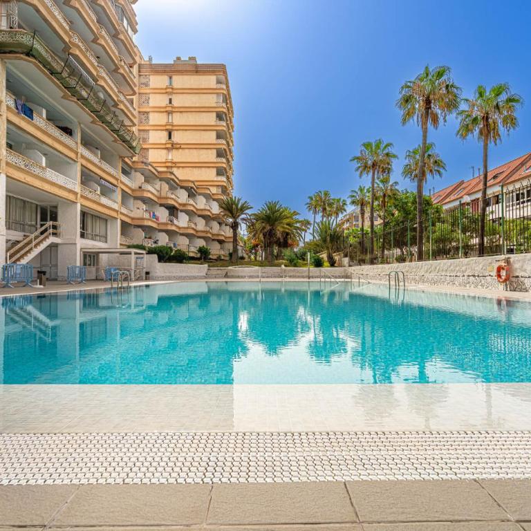 Modern Renovated Apartment with Terrace in Playa de las Americas - Apartamento de 1 dormitorio - 20