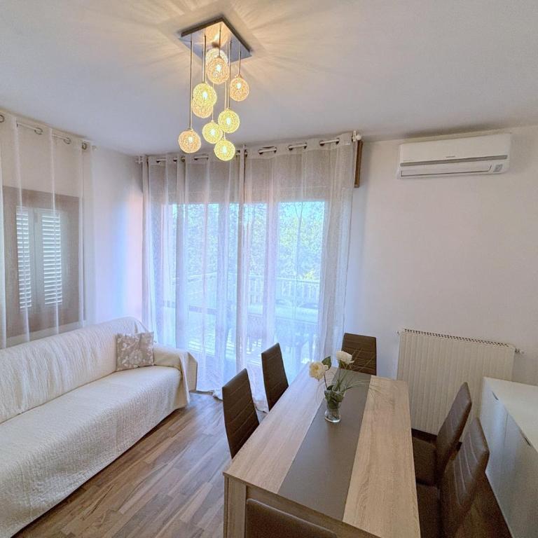 Last Minute Booking - Appartamento con Balcone - 7