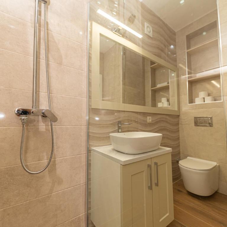 Red Hill - Apartman sa 2 Spavaće Sobe, Balkonom i Pogledom na More - 15