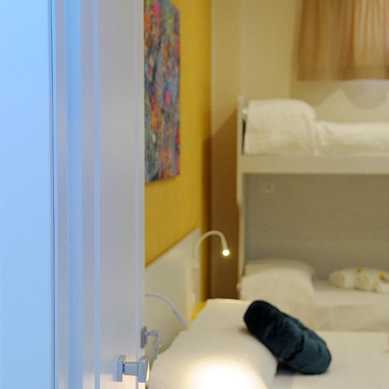 B&B AIDA Rooms Cefalù - Camera Quadrupla Deluxe - 9