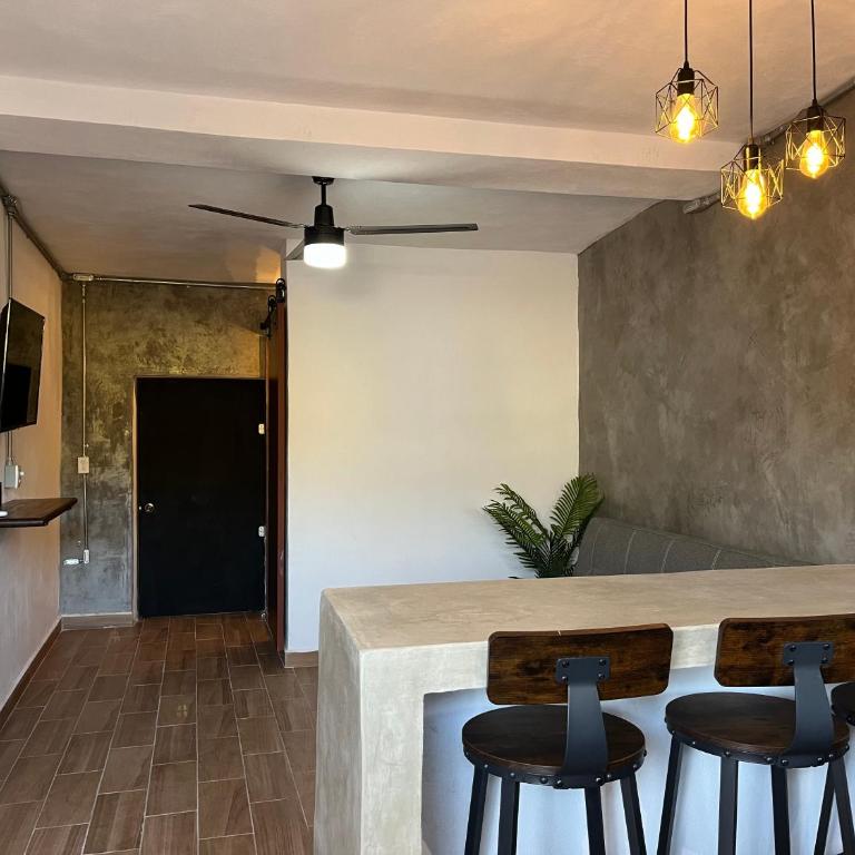 A pasos del mercado y centro histórico, diseño industrial - One-Bedroom Apartment - 9