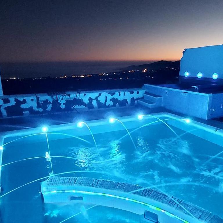 ALOELUX VILLA !! - Private Villa with POOL , jacuzzi, cinema, massage ,wonderful view, art desing villa - Casa de 2 dormitorios - 1