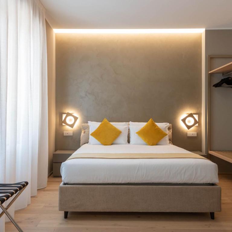 Heart Milan Apartments Duomo Missori - Three-Bedroom Apartment - Via Cornaggia 9 - 9