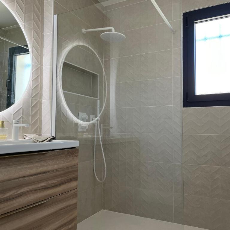 Maison quartier la Campane Narbonne - Two-Bedroom Villa - 13