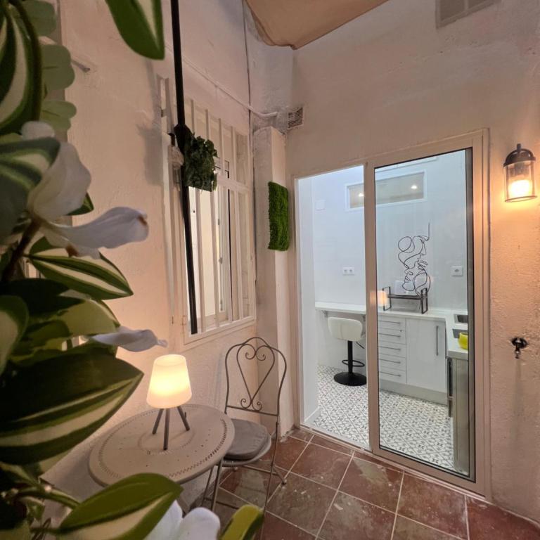 Precioso Apartamento Madrid Central - Apartamento de 2 dormitorios - 61
