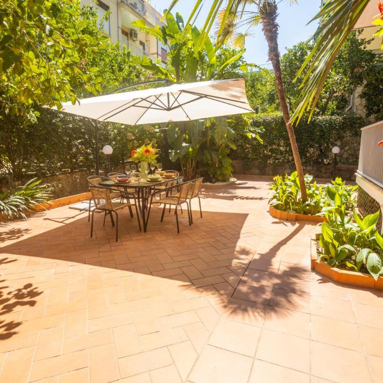 Casa Lory Sorrento - Three-Bedroom Deluxe Apartment - 27