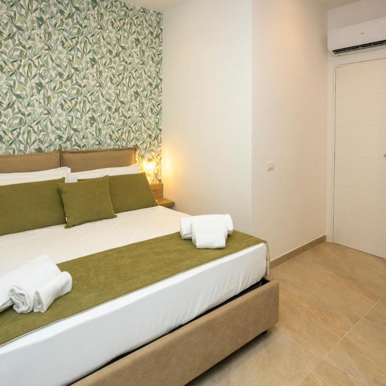 Casa Lory Sorrento - Three-Bedroom Deluxe Apartment - 61
