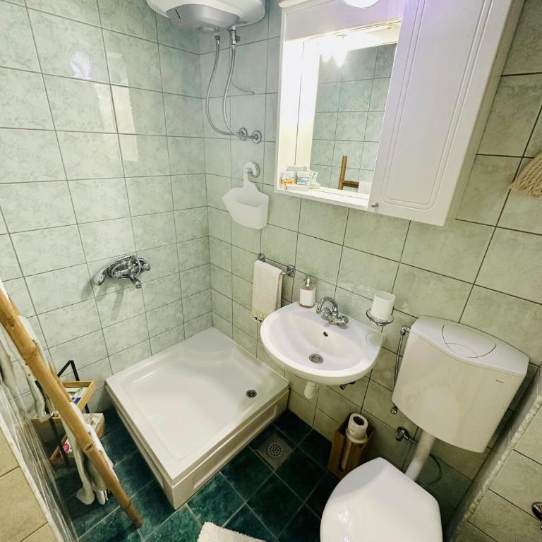 Cozy Suite Apartment - One-Bedroom Apartment - 26