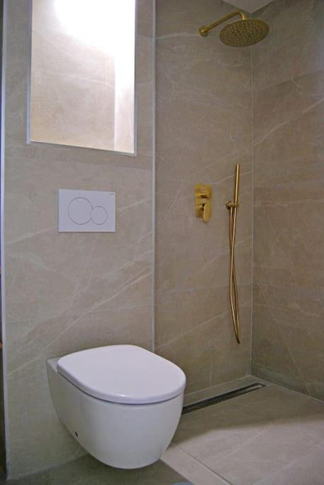 New, spacious villa with amazing views - Villa - 8