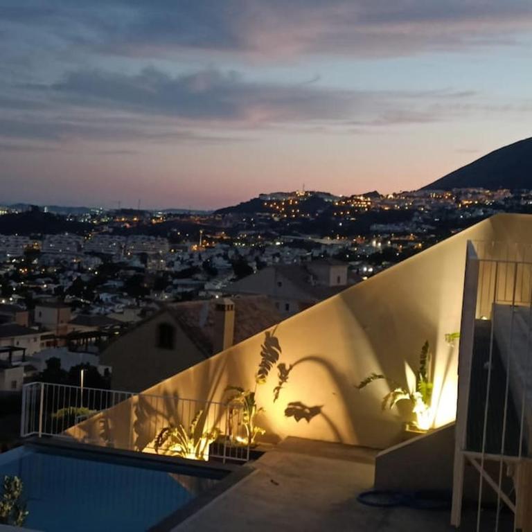 New, spacious villa with amazing views - Villa - 9