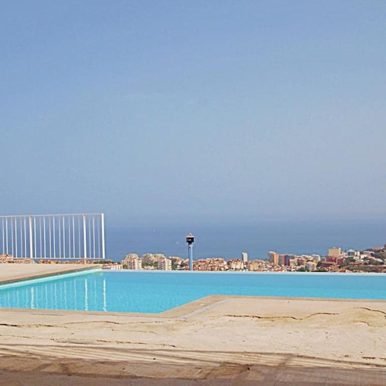 New, spacious villa with amazing views - Villa - 13