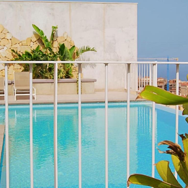New, spacious villa with amazing views - Villa - 28