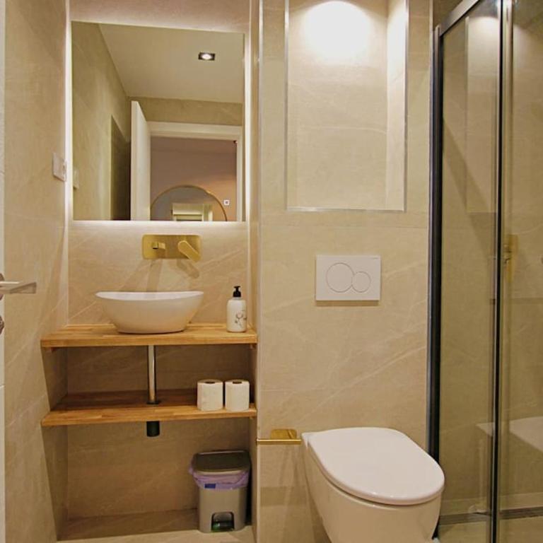 New, spacious villa with amazing views - Villa - 45