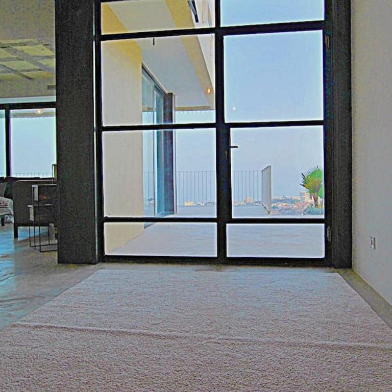 New, spacious villa with amazing views - Villa - 49