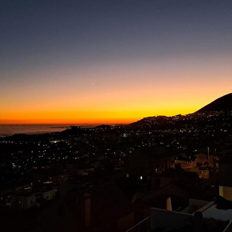 New, spacious villa with amazing views - Villa - 64