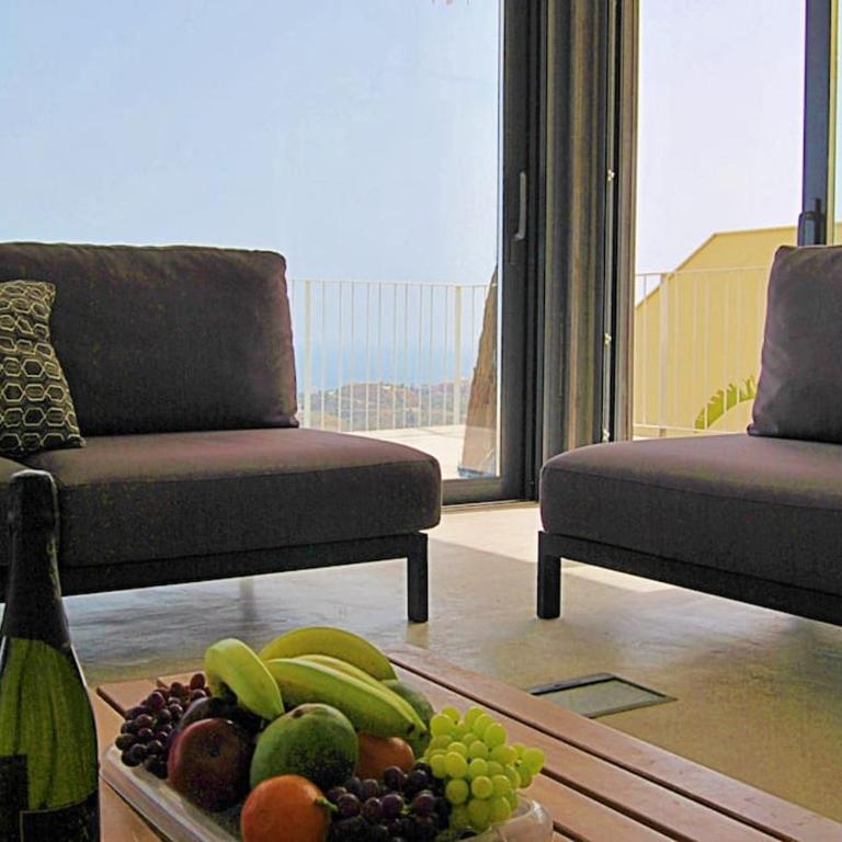 New, spacious villa with amazing views - Villa - 66
