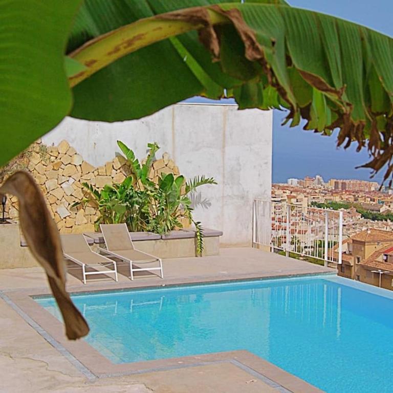 New, spacious villa with amazing views - Villa - 84