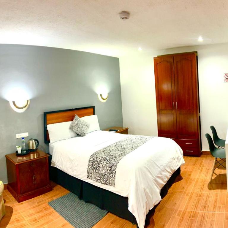 ACCEL Hotel La Quinta - Double Room - 1