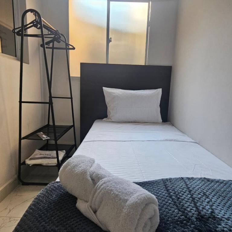 Casa Colibrí 303 Envigado - Habitación Individual con baño compartido - 6