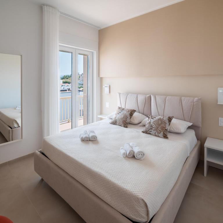 Casa Cescal Rooms - Camera Matrimoniale Deluxe con Balcone e Vista Mare - 8