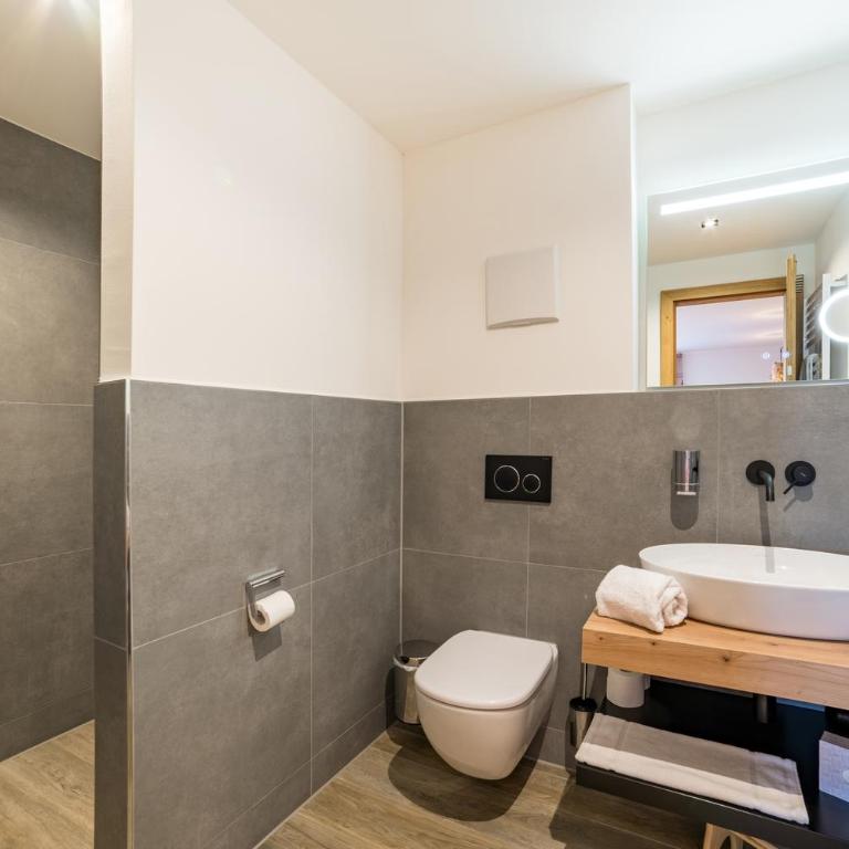 Bergzeit - Hotel & Appartements - Apartment mit 1 Schlafzimmer und Balkon - 6