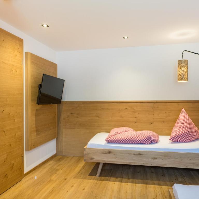 Bergzeit - Hotel & Appartements - Apartment mit 2 Schlafzimmern und Bergblick - 5