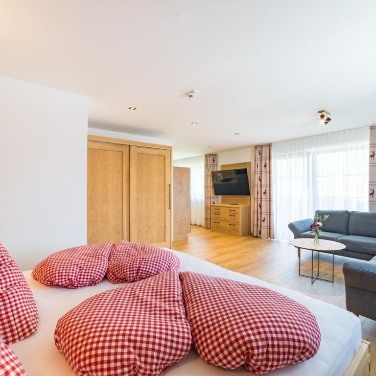 Bergzeit - Hotel & Appartements - Apartment mit 2 Schlafzimmern und Bergblick - 4