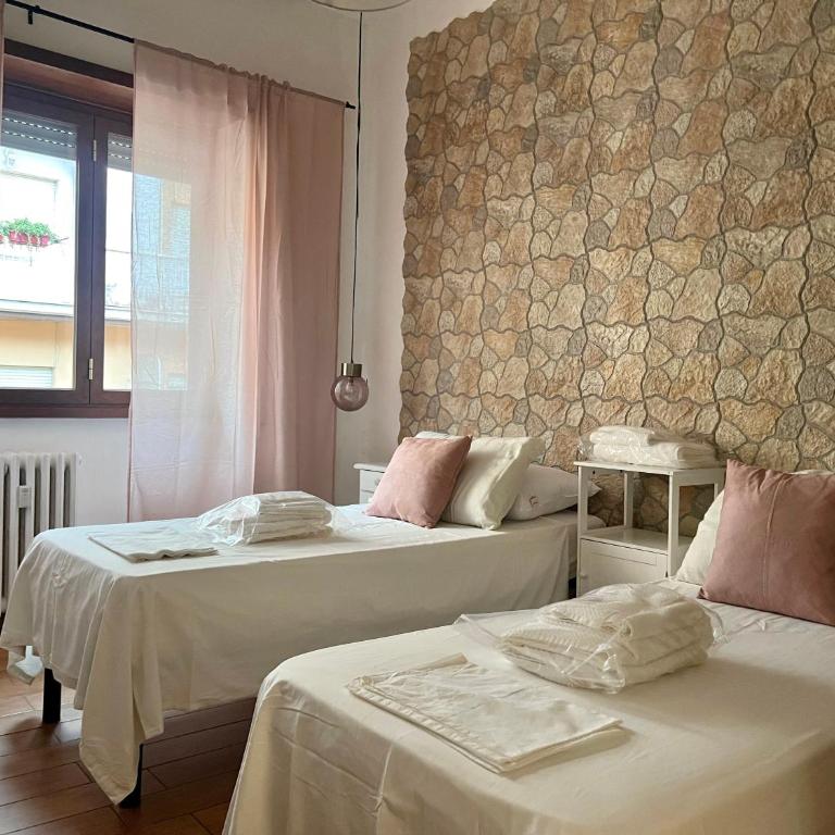 Fall in love with Roma Vaticano - 5 Minutes from the Vatican - balcony with a view - Appartamento Premium con 3 Camere da Letto e Balcone - 3