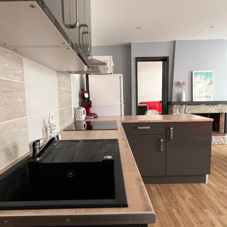 Au coeur de Cauterets, T2 + alcôve. 4P. - Appartement 1 Chambre - 12
