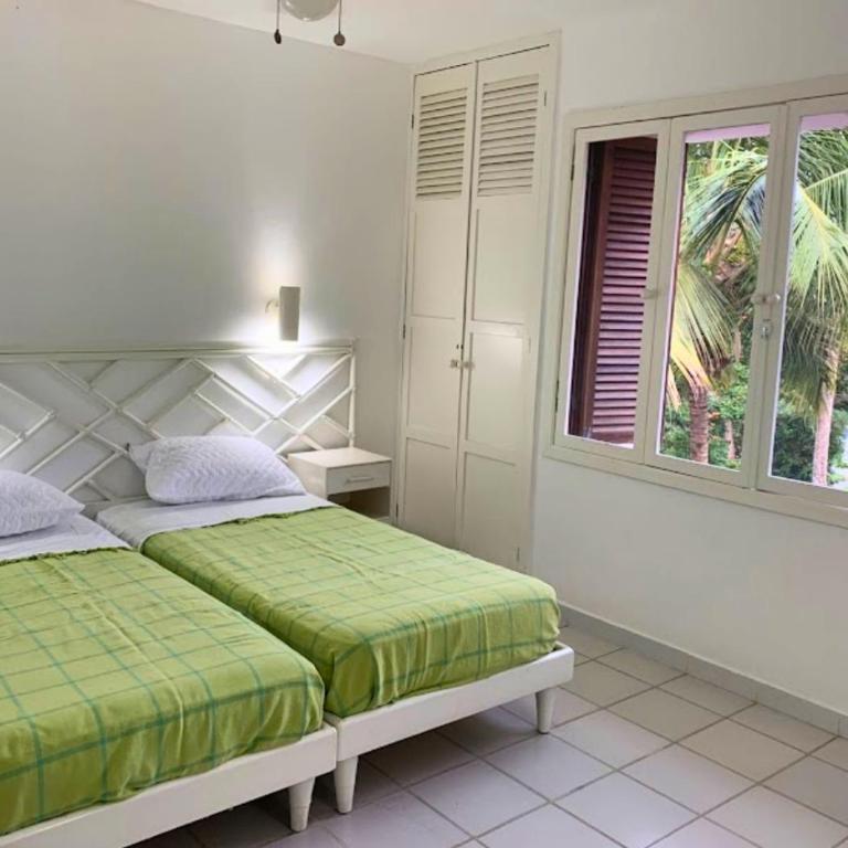 Hermosa Casa de 3 pisos - Casa de 2 dormitorios - 31
