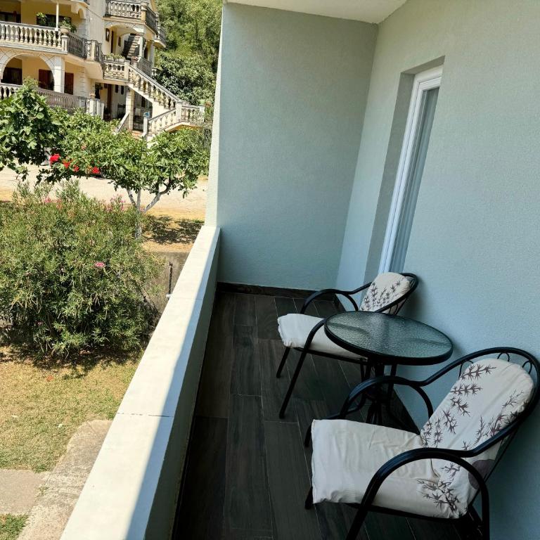 Apartmani Asovic - One-Bedroom Apartment - 2