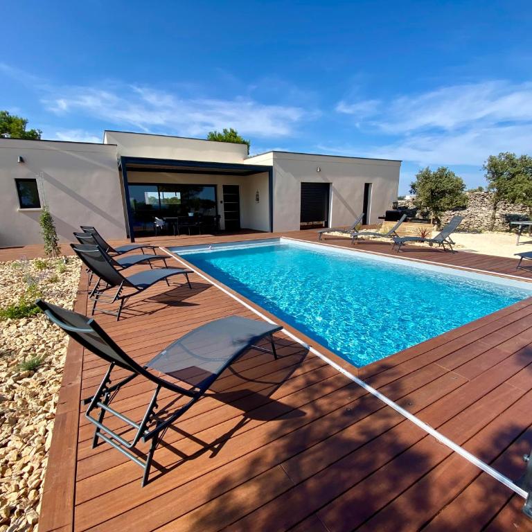 Villa moderne piscine privative hauteurs de Nimes - Villa - 1